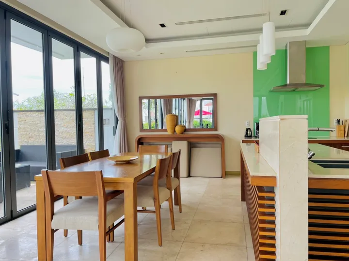 Biệt thự Biển Ocean Villa Đà Nẵng - Sở hữu lâu dài - 2 PN - Sân Vườn Rộng Rãi